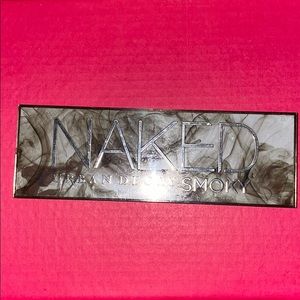 Urban Decay Naked Smoky Palette